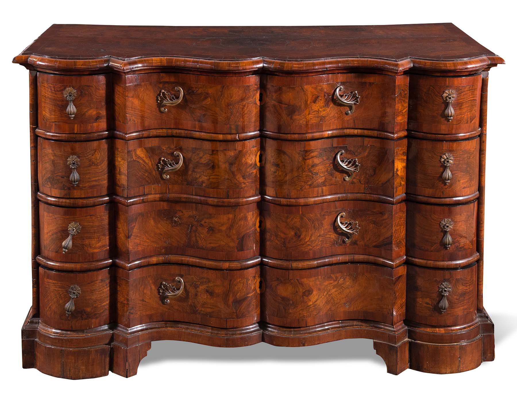 Cassettone a quattro cassetti lastronato in legno di noce e radica, Ferrara, XVIII sec.