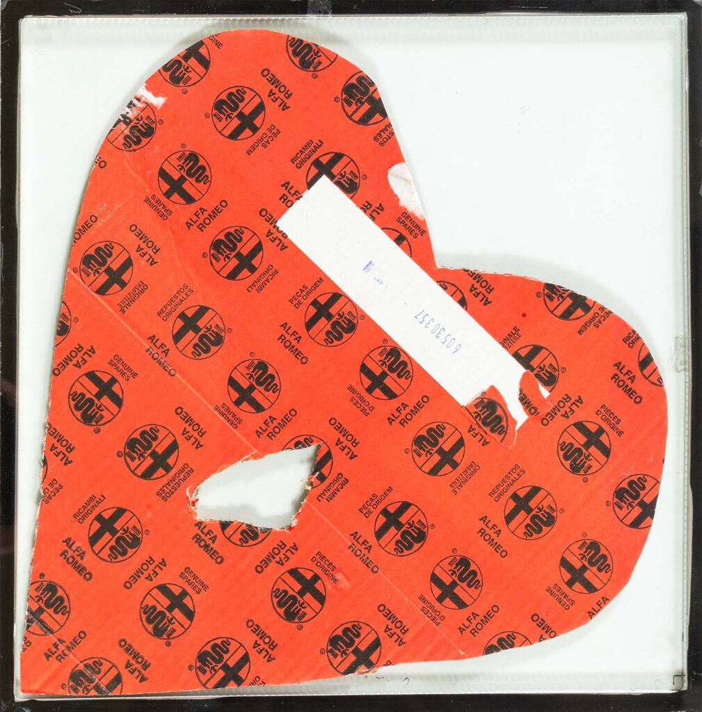 Maurizio Cattelan, “Cuore, Pezzo di ricambio”, 1998.