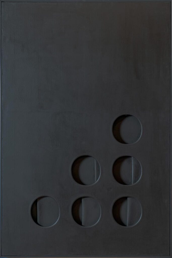 Paolo Scheggi, “Intersuperficie Curva Nera”, 1965–1967.