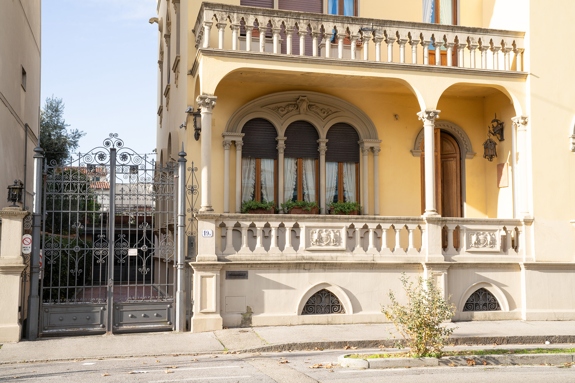 gregorys-prossima asta-dimora toscana-dipinti IX-e-XX secolo-dipinti antichi-arredi-antiquariato