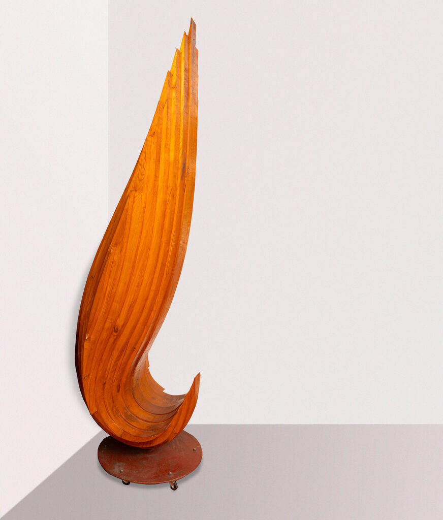 "Ascesa", scultura di Giuliano Giuliani, 1996.